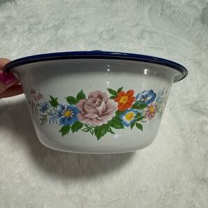 VTG Floral Metal Enamelware Lidded Pot Bowl Cottagecore Butterfly Brand MCM